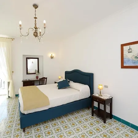 Boutique Gimagi 2*