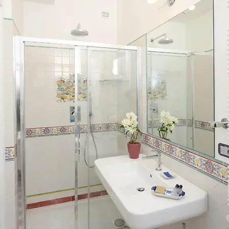 Boutique Gimagi Гостьовий будинок Амальфі