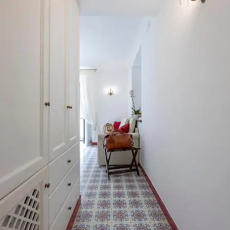 Boutique Gimagi 4*